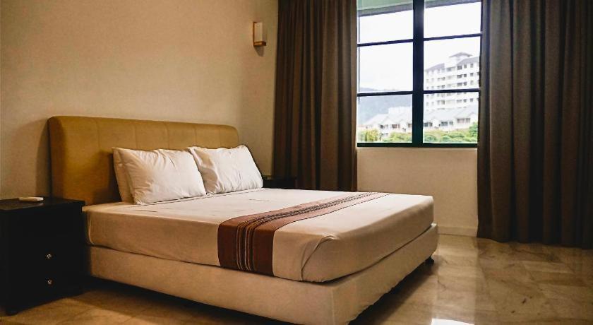 Stallions Suites Penang Jelutong Екстериор снимка