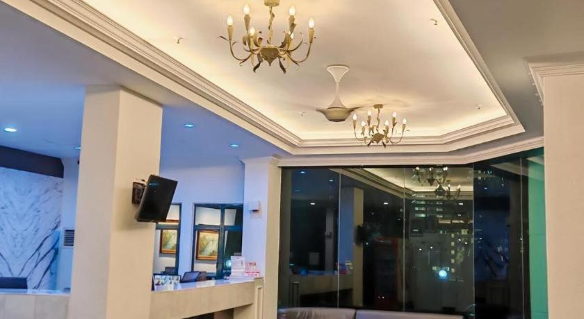 Stallions Suites Penang Jelutong Екстериор снимка