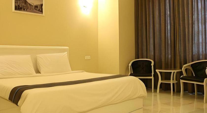 Stallions Suites Penang Jelutong Екстериор снимка